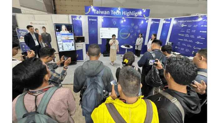 Pavilion Taiwan Debut di INTI 2025: 15 Inovator Taiwan Perkuat Kolaborasi dalam Solusi AI, Cloud, XR, dan Keamanan Siber untuk Pasar Indonesia Pavilion Taiwan Debut di INTI 2025: 15 Inovator Taiwan Perkuat Kolaborasi dalam Solusi AI, Cloud, XR, dan Keamanan Siber untuk Pasar Indonesia