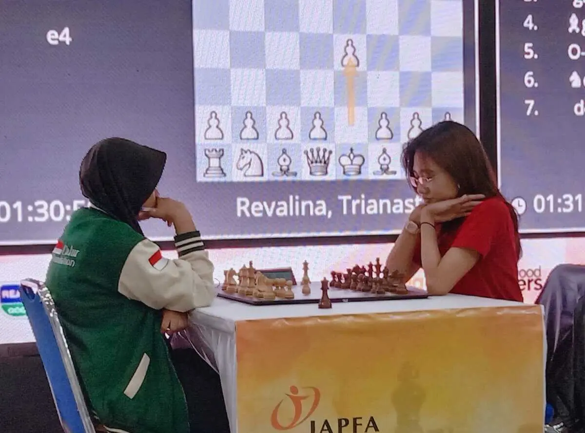 JAPFA Chess Festival ke-15/2025 : Persaingan Ketat di Katagori Open, Ivana Memimpin di Senior Putri