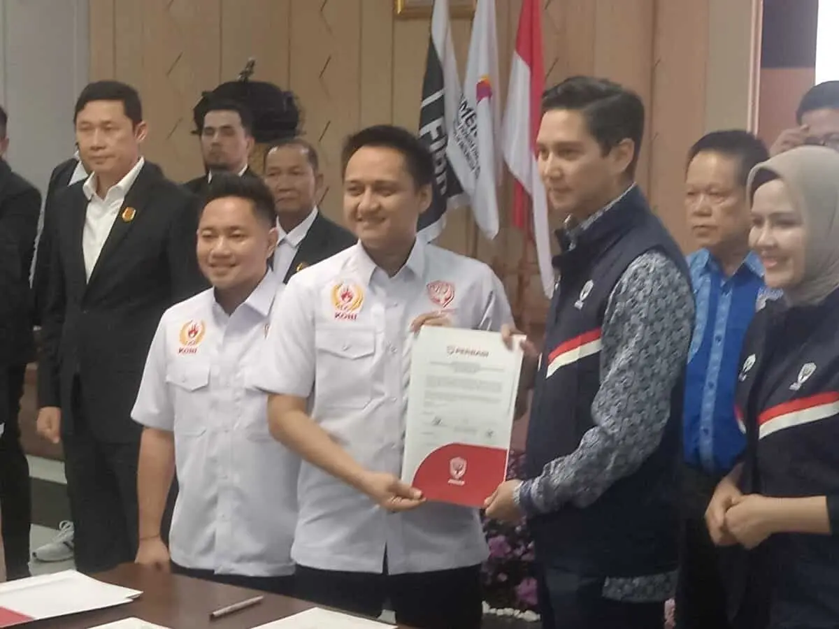 Lantik Serempak DPD Perbasi, Ketum Budisatrio Djiwandono Ingatkan Perbanyak Kejuaraan di Daerah Lantik Serempak DPD Perbasi, Ketum Budisatrio Djiwandono Ingatkan Perbanyak Kejuaraan di Daerah