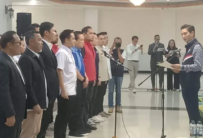 Lantik Serempak DPD Perbasi, Ketum Budisatrio Djiwandono Ingatkan Perbanyak Kejuaraan di Daerah Lantik Serempak DPD Perbasi, Ketum Budisatrio Djiwandono Ingatkan Perbanyak Kejuaraan di Daerah