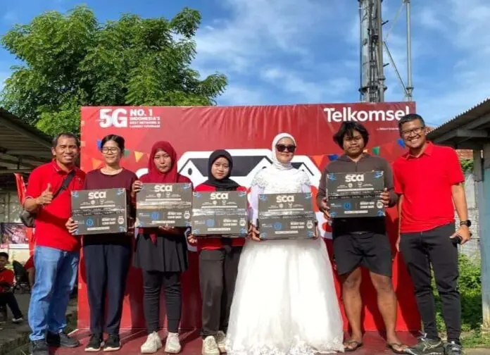 Kampung Telkomsel Hadirkan Hiburan Digital dan Kebersamaan Warga Cipondoh Tangerang Kampung Telkomsel Hadirkan Hiburan Digital dan Kebersamaan Warga Cipondoh Tangerang