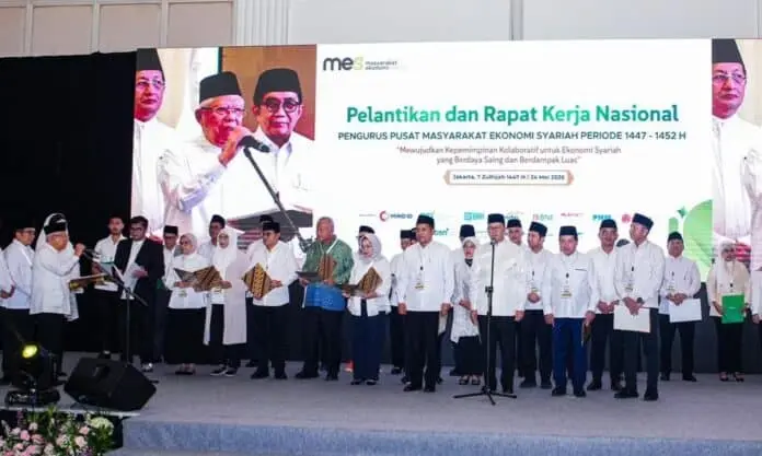 Ketua Dewan Pembina PP Masyarakat Ekonomi Syariah Ma'ruf Amin Lantik Pengurus MES Periode 2026-2031